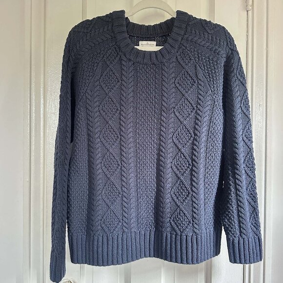 NWT LL Bean Women's Fisherman Crewneck Sweater in Navy Size Medium - Picture 2 of 4